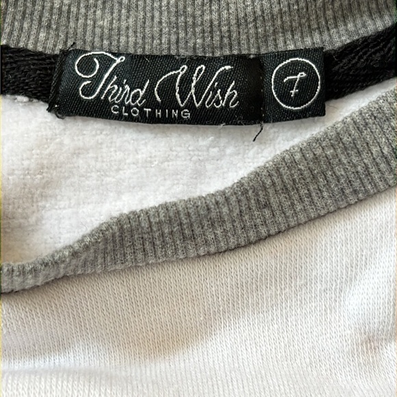 Sweatshirt. Size 7 - Picture 4 of 4